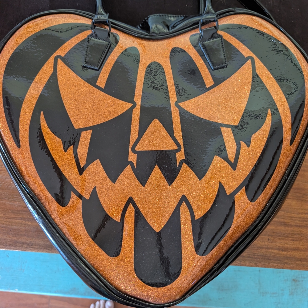 Heart-Shaped Pumpkin Face Bag